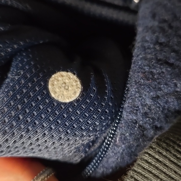 Lululemon Stand Out Sherpa 1/2 Zip In True Navy - Picture 5 of 6